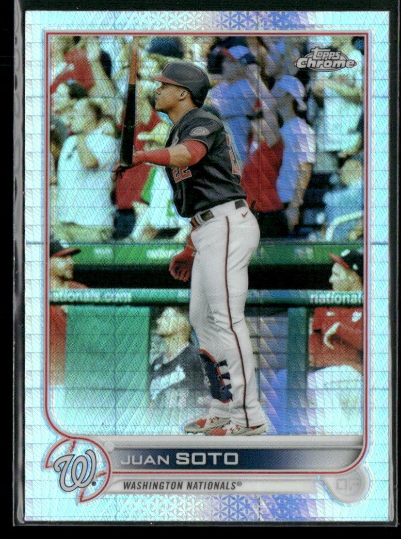 Juan Soto 2022 Topps Chrome Prism Refractor #129 Washington Nationals