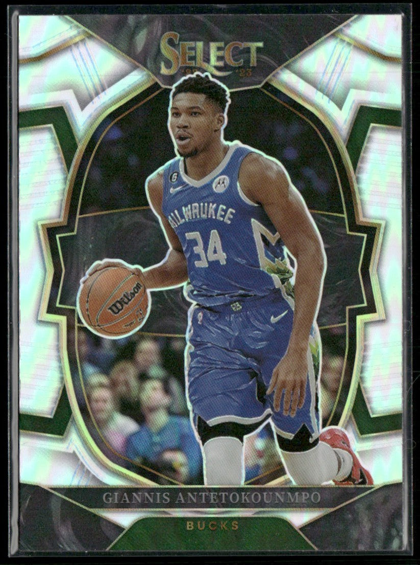 Giannis Antetokounmpo 2022 Panini Select Concourse Silver Prizm #61