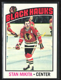 Stan Mikita 1976 Topps #225 Chicago Blackhawks