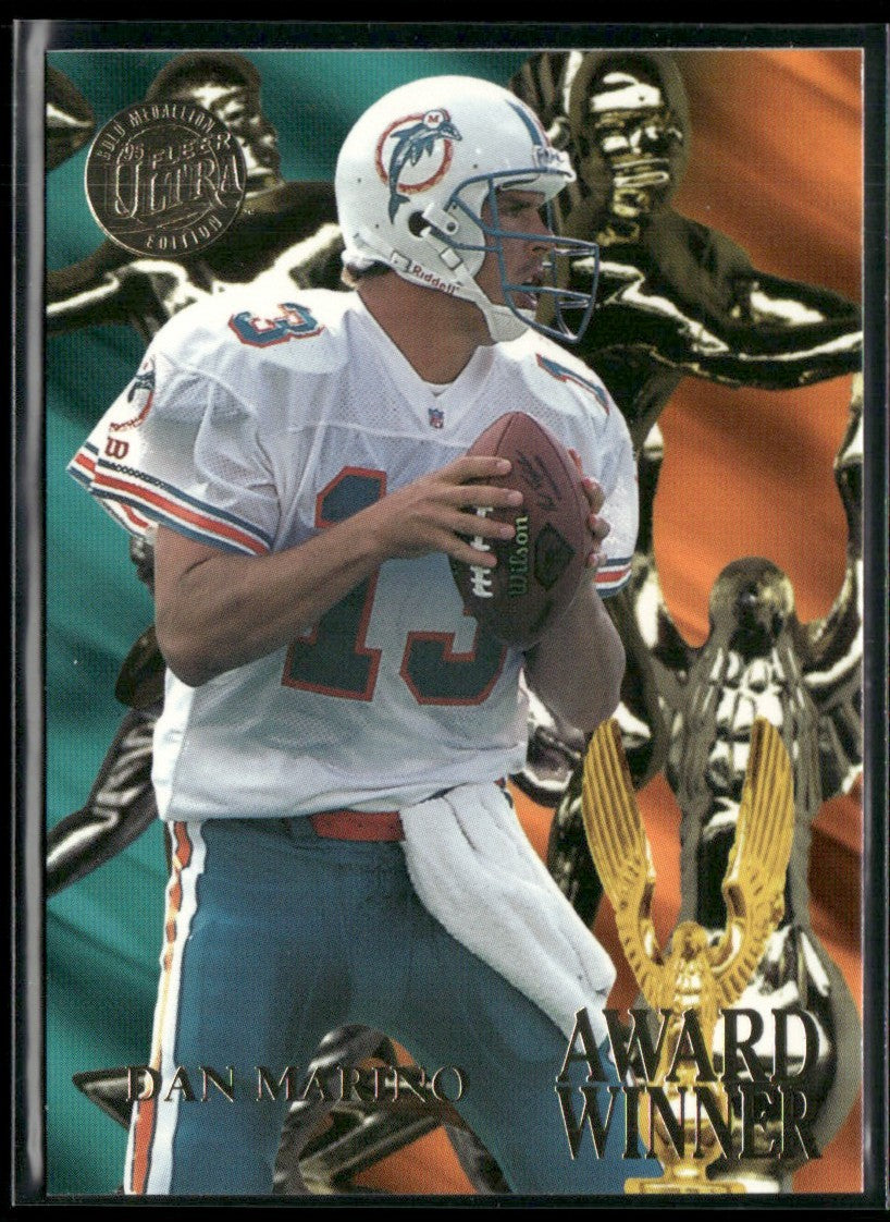 Dan Marino 1995 Fleer ultra Award Winner Gold Medallion #3 Miami Dolphins