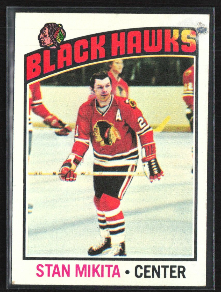 Stan Mikita 1976 Topps #225 Chicago Blackhawks