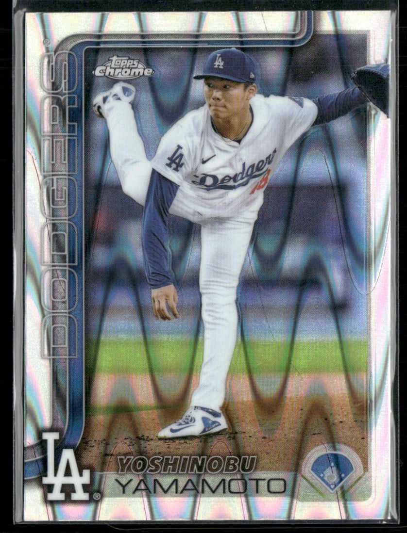 Yoshinobu Yamamoto 2025 Topps Chrome Raywave Refractor #179 Los Angeles Dodgers